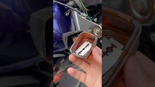 Esse mecânico de moto me mostrou a solução para sua lâmpada 💡 #motos #reels #dicas #diy #tips