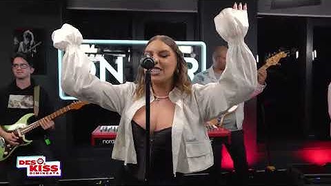 JO - Să curgă șampania (LIVE @ KISS FM)