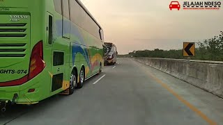 BUS Tronton GUNUNG HARTA dan BUS HARYANTO saling kejar di TOL NGANJUK - NGAWI