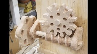 How to make wooden gears using two alternative methods.