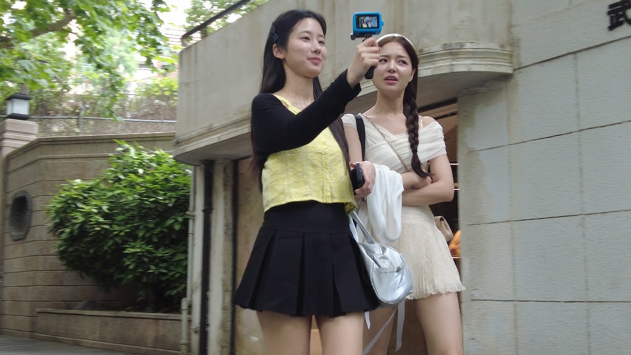 Young Girls Are Full Of Youthful Energy young-girls-are-full-of-youthful-energy