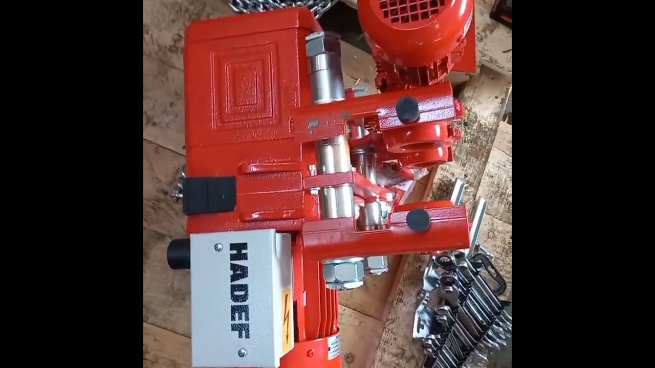 цепные тельфера HADEF грузоподьемностью 2,5 тоны.