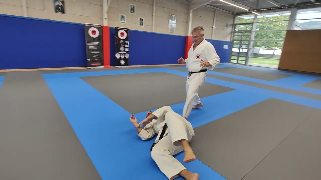Applications avec adversaire KATA YAMATO SANDAN karaté-do. Ecole YAMATO KAN