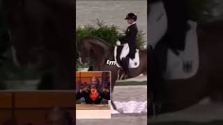 Snoop Dogg Reacts to Horse Cripwalking😂
