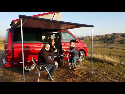 Vidéo: Célébrez 3 Décennies De Road Trip Avec La Camionnette VW California 30 Years