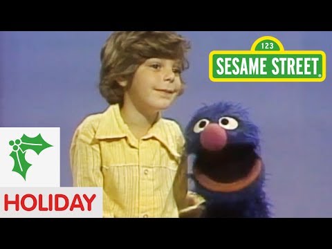 Sesame Street: How Does Santa Get In?