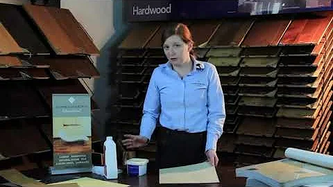 How to Clean Vinyl Flooring With Yellow Buildup