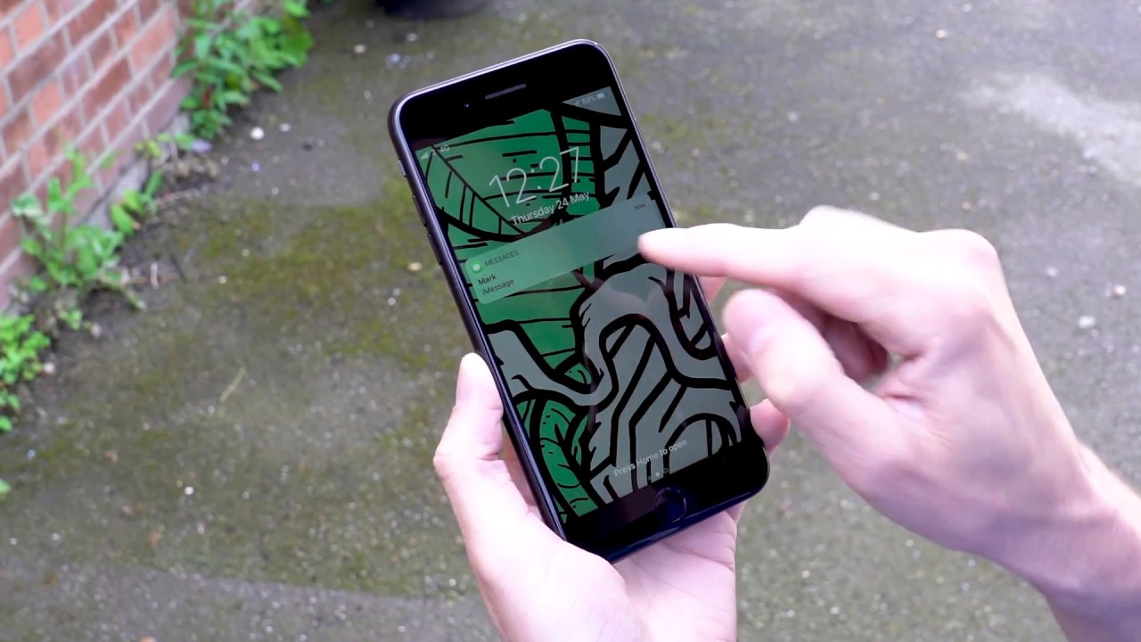 How to navigate to a 3 word address with what3words & Wood Street Walls