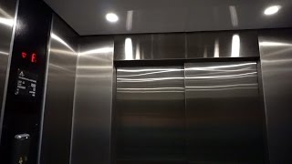 Refurbished Cab 1989 Thyssen-M.a.n Traction Elevator Møllergata 4, Oslo, Norway