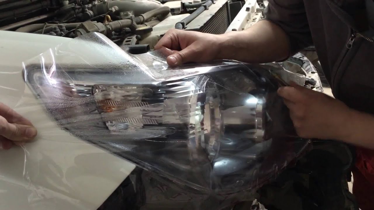 Нанесение бронепленки на оптику автомобиля - YouTube