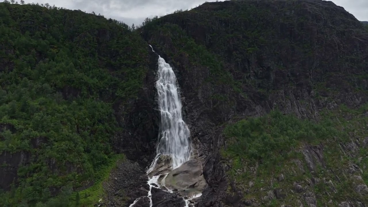 Langfoss Åkrafjorden Norway 4K