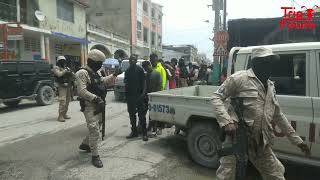 Okay Lapolis Arete 19 Moun Nan Yon Klèb Pwosisyon, Pami Yo Plizyè Minè