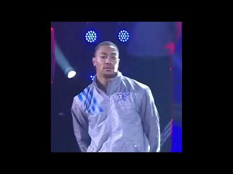 D Rose wasn’t feeling the dancing during the 2012 All Star intros while the rest are having fun.