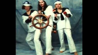 Watch Sailor Give Me La Samba video