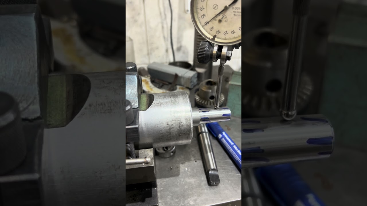 Был шпиндель сверлилки КМ -2 внутренний стал КМ-2 / правда укороченный/ наружный В 18  вот так.