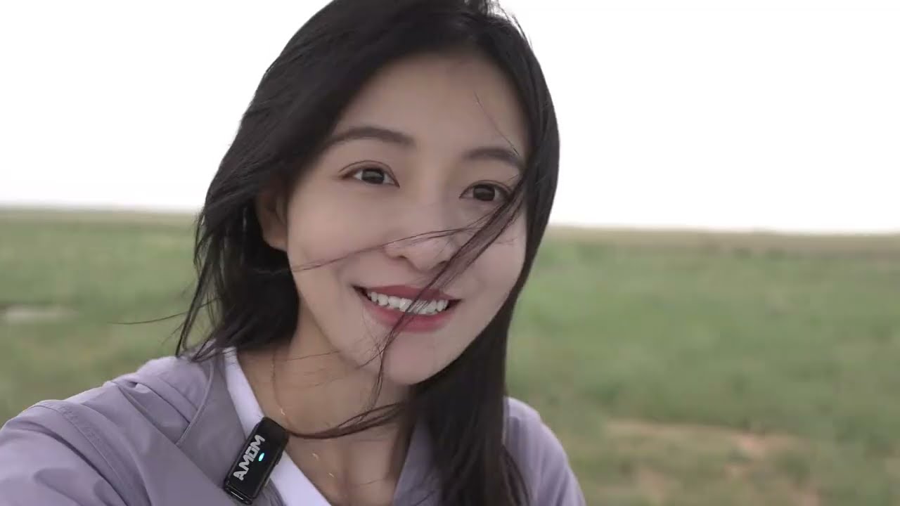 我爱鄂尔多斯草原， 毕竟遍地都是野葱，你知道有多美味不#鄂尔多斯草原和#未来草原度假  #暑期打卡鄂尔多斯草原