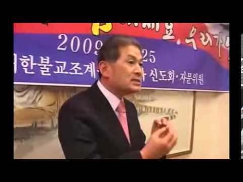 노벨재단 총재로부터 받은 노벨상 메달? 스웨덴 스톡홀름 노벨 박물관의 기념품 샵 쵸콜릿 메달과 많이 닮았습니다.