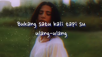Pergi Dan Jangan Kembali (Lirik) - Vicky Salamor feat. Justy Aldrin, Toton Caribo, Jacson Zeran