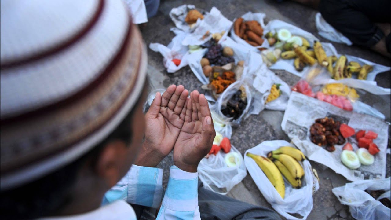 Почему мусульмане в пост едят ночью