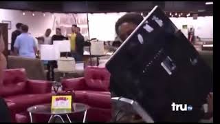 Hardcore Pawn - Lady Rages After Low T.V Appraisal