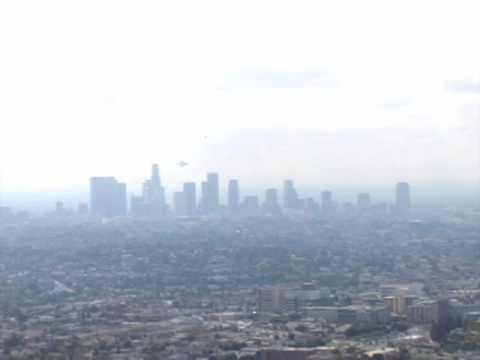 REAL UFO In The Sky Over Los Angeles