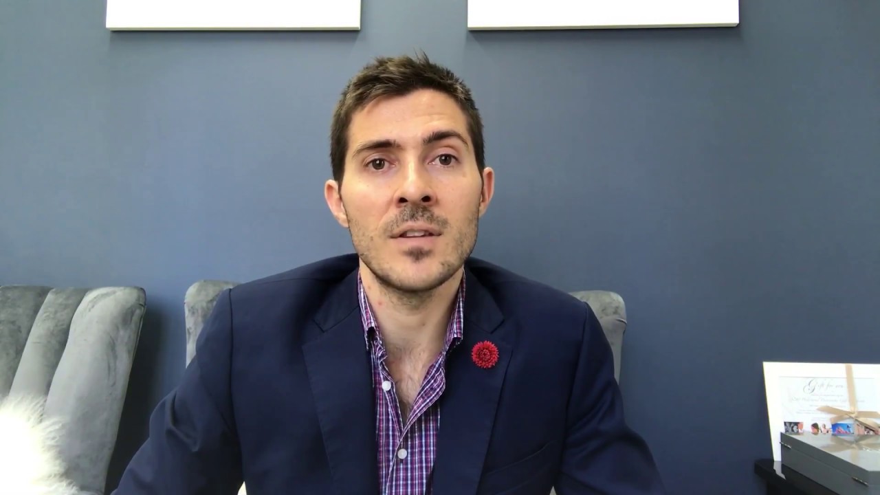 How much should I spend on an engagement ring? - YouTube