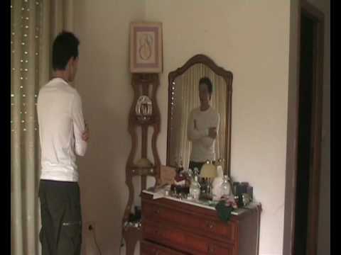 Cómo engañar a un espejo (How to trick a mirror)