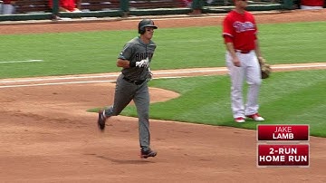 ARI@PHI: Lamb belts a two-run homer to right field
