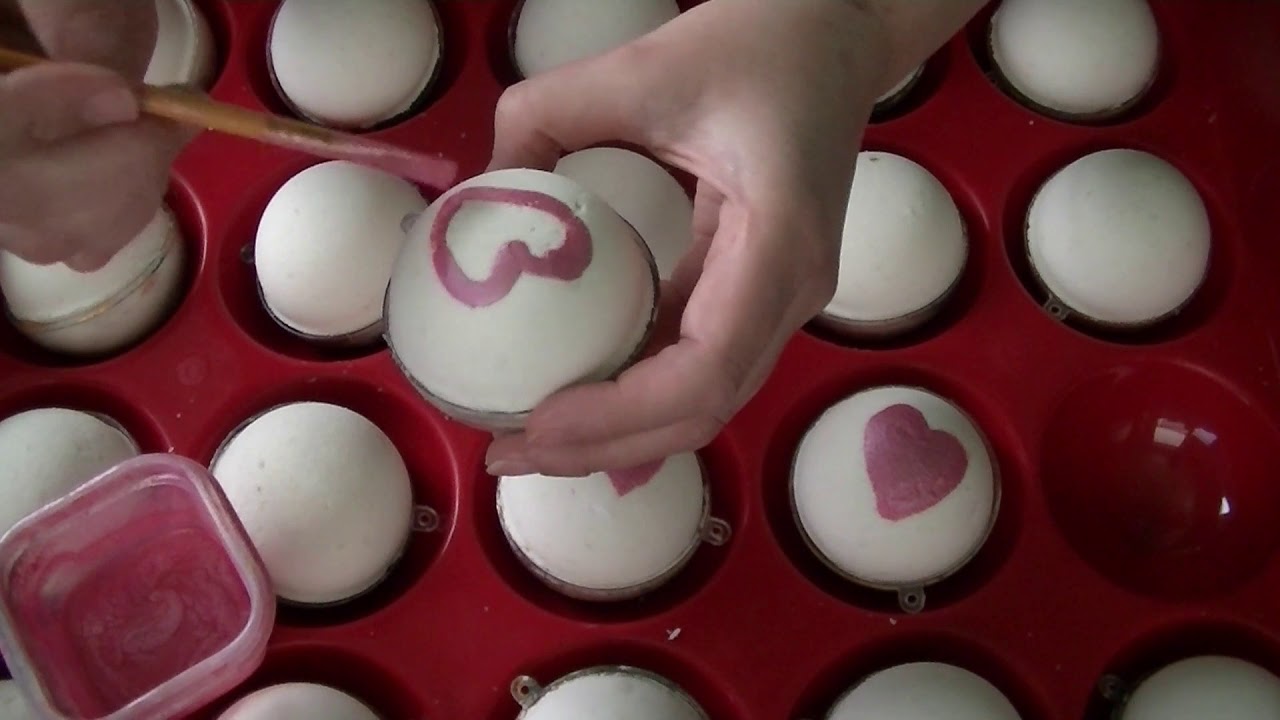 How to paint bath bombs! YouTube