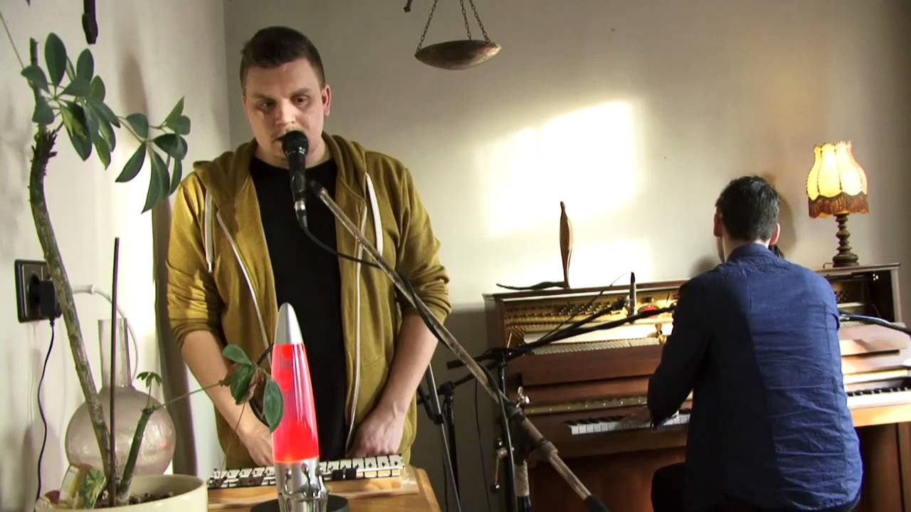 Fairmont Drive - When Rain Starts to Fall (live acoustic)