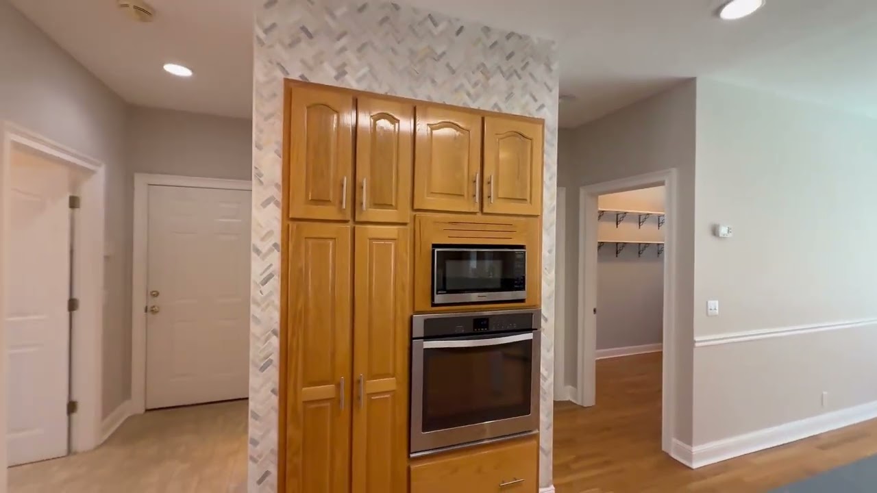 189 Harbor Pointe Dr, Brunswick, GA