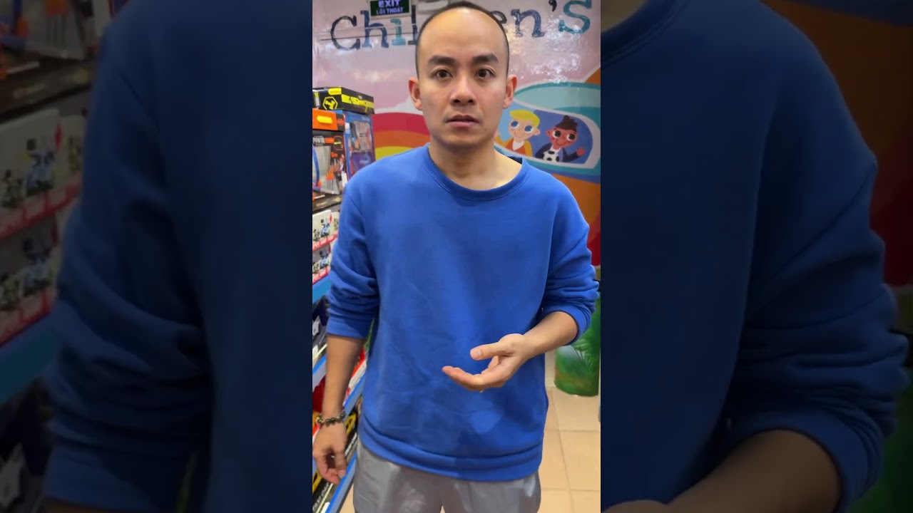 Набор из 16 золотых машинок ничуть не хуже.