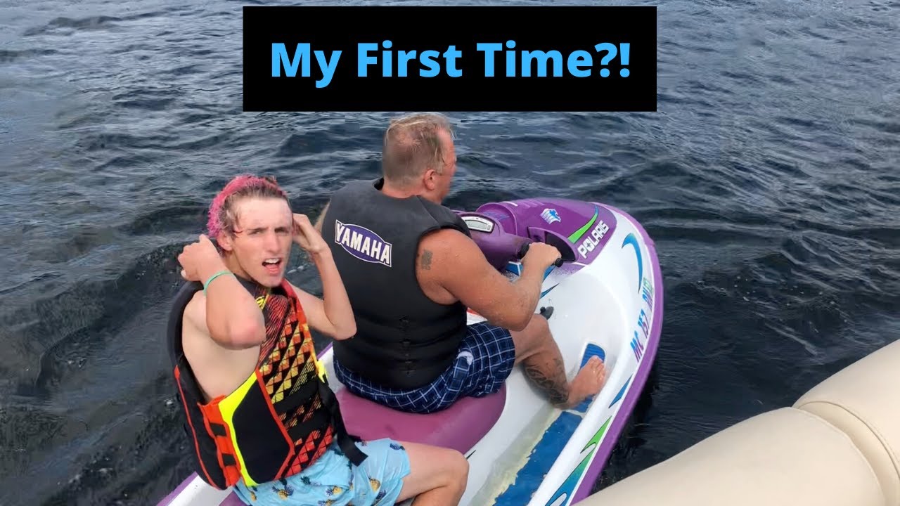 My First Time Jet Skiing!! (With EPIC WIPEOUT)😱 YouTube