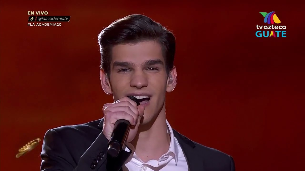 Nelson Carreras interpreta 