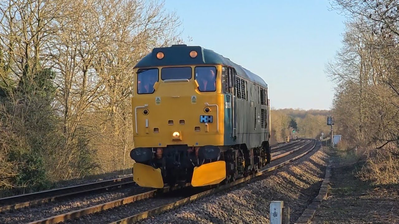 31128 ‘Charybdis’ plus other freight workings near fenny Compton 24/02/26