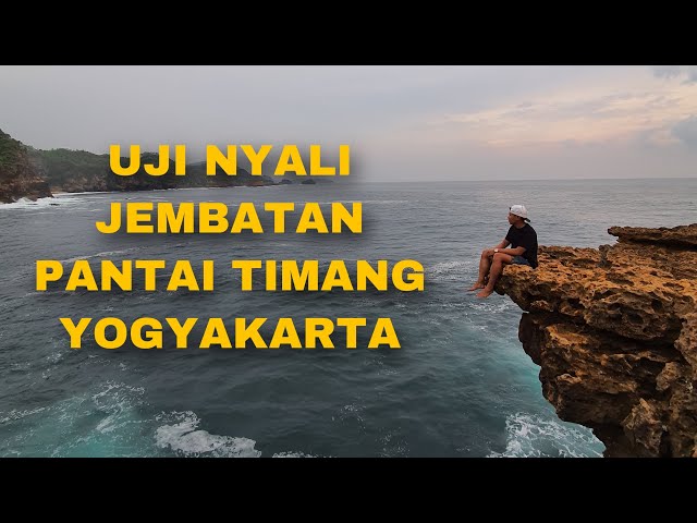 UJI NYALI DI JEMBATAN PANTAI TIMANG YOGYAKARTA class=