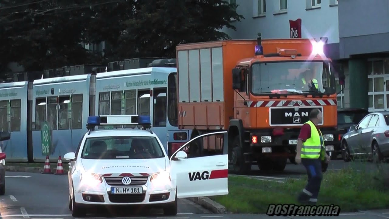 VAG Nürnberg schleppt Straßenbahn ab