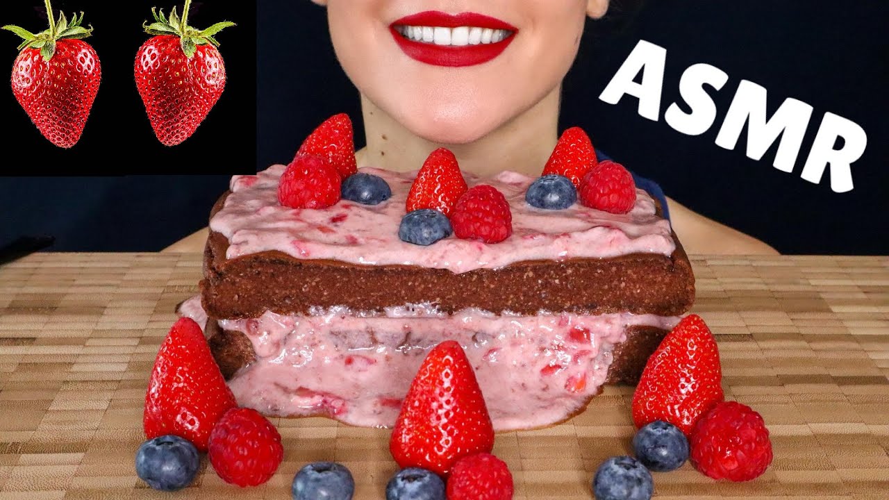 ASMR HOMEMADE CHOCOLATE CAKE + STRAWBERRY CREAM | MUKBANG 먹방 | No ...