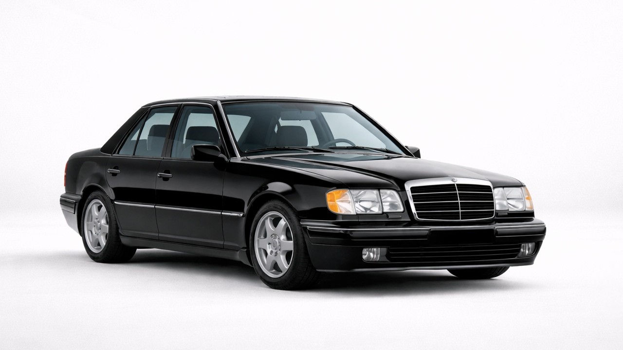 Automotive Lounge - COMPILATION 002 /// 500E - 45 Minutes of Clean GT-Style Driving Music