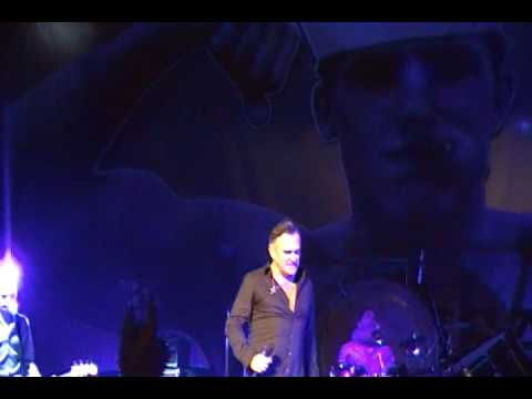 Irish Blood, English Heart ~ Morrissey Live at the...