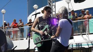 Larkin Poe - Bleach Blonde Bottle Blues