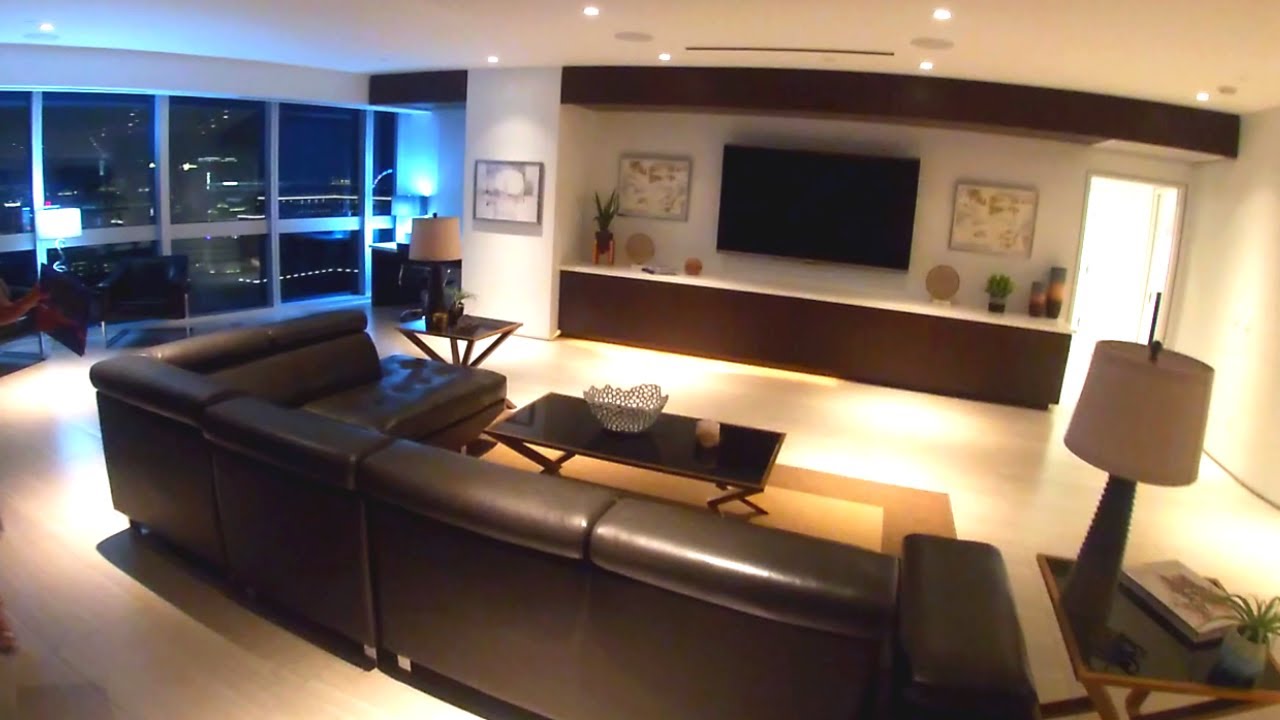 $2.65 Million Las Vegas Penthouse Tour | 44th Floor | 3 Balconies | 3,000 Sq Ft | For Sale