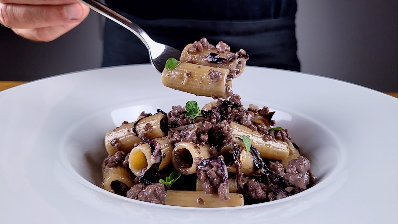 Эта итальянская паста с колбасой настолько проста, что вы забудете о других рецептах пасты! 3 лучших