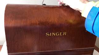 WHEN A 3/4 MACHINE GIVES 100 % POWER: The Singer 99 as a Sort Of Portable Vintage Sewing Machine!