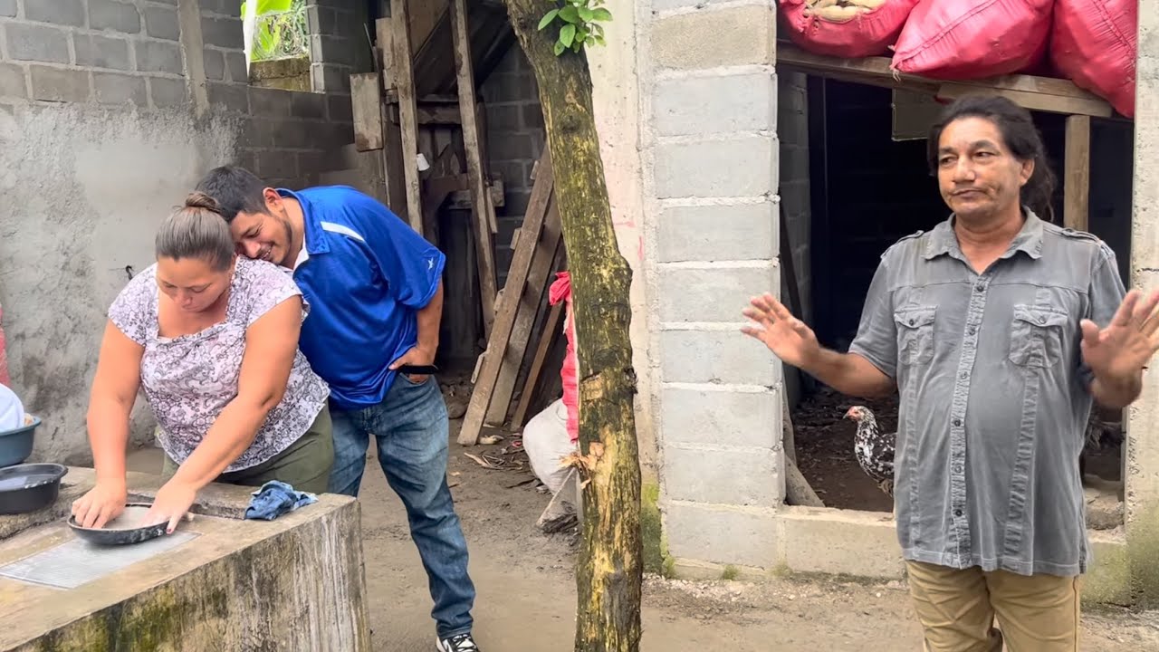 Salatiel esta muy Celoso con Linda y Cristian Urbina..😂😂