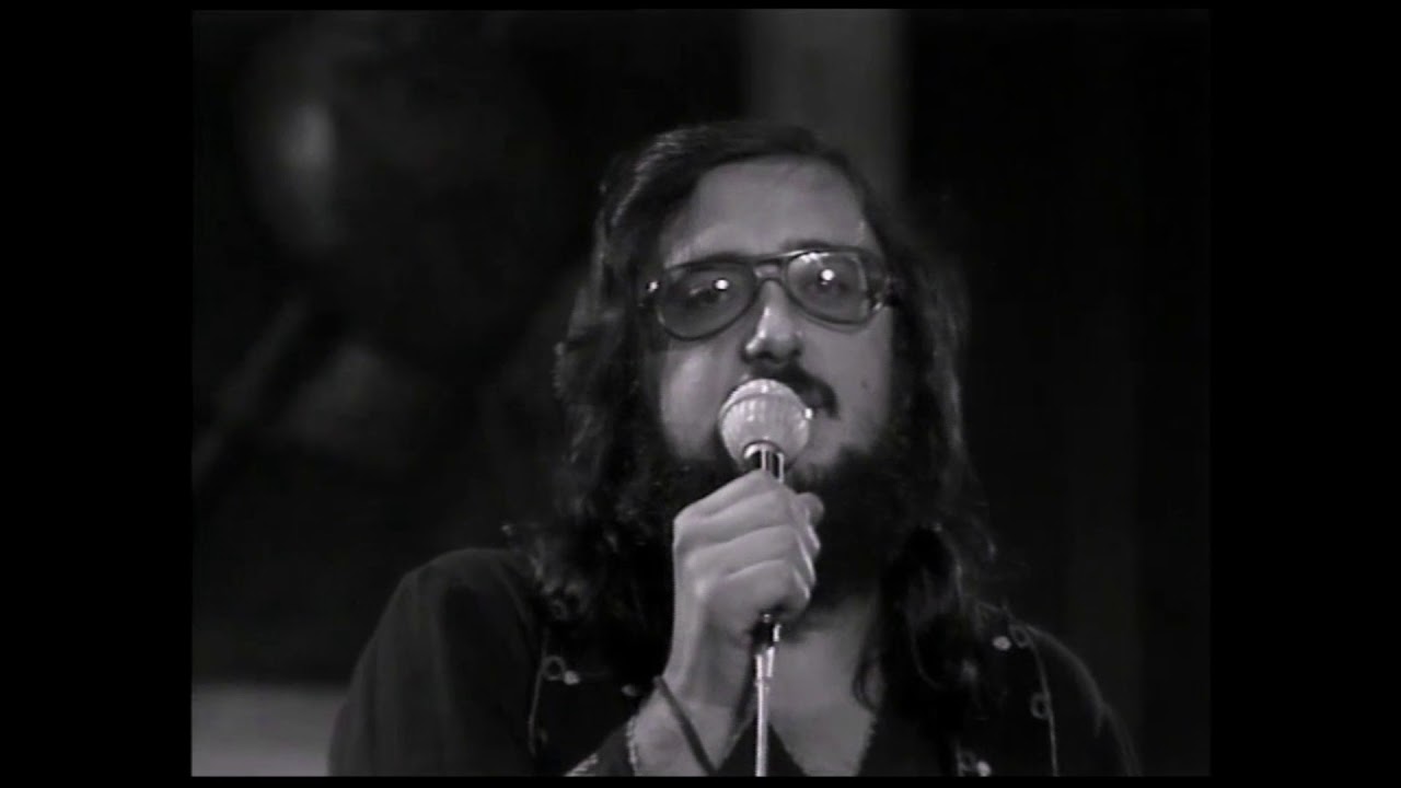 I Nomadi Quanti anni ho? (1972) YouTube I Nomadi Quanti anni ho? (1972) YouTube