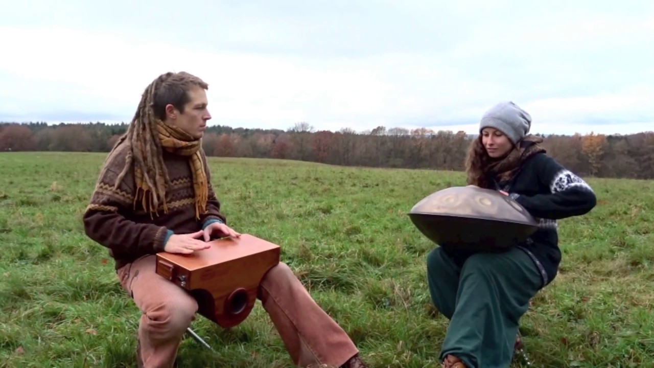 Archer & Tripp - 'Angels we have heard on high' - Handpan/Cajonico