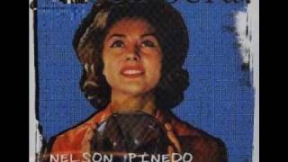Video thumbnail of "Nelson Pinedo y La Sonora Matancera - Encanto de Mujer"