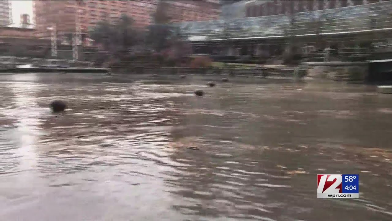 Thousands without power as storm moves through - YouTube