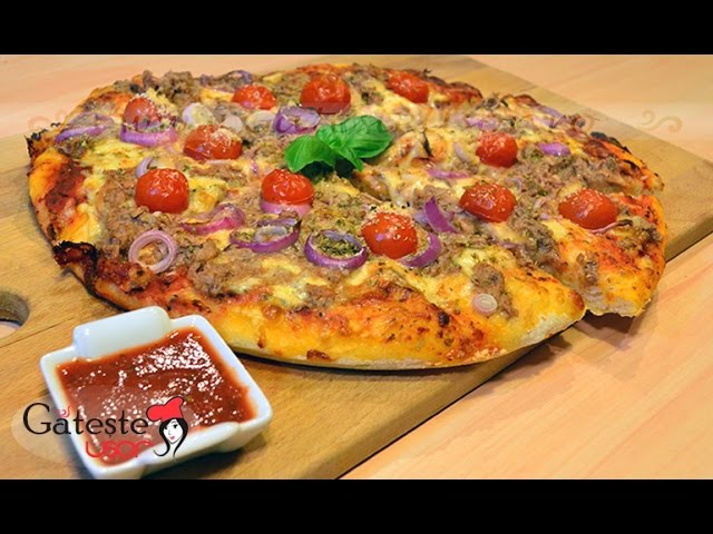 Reteta de Pizza cu Ton si - YouTube